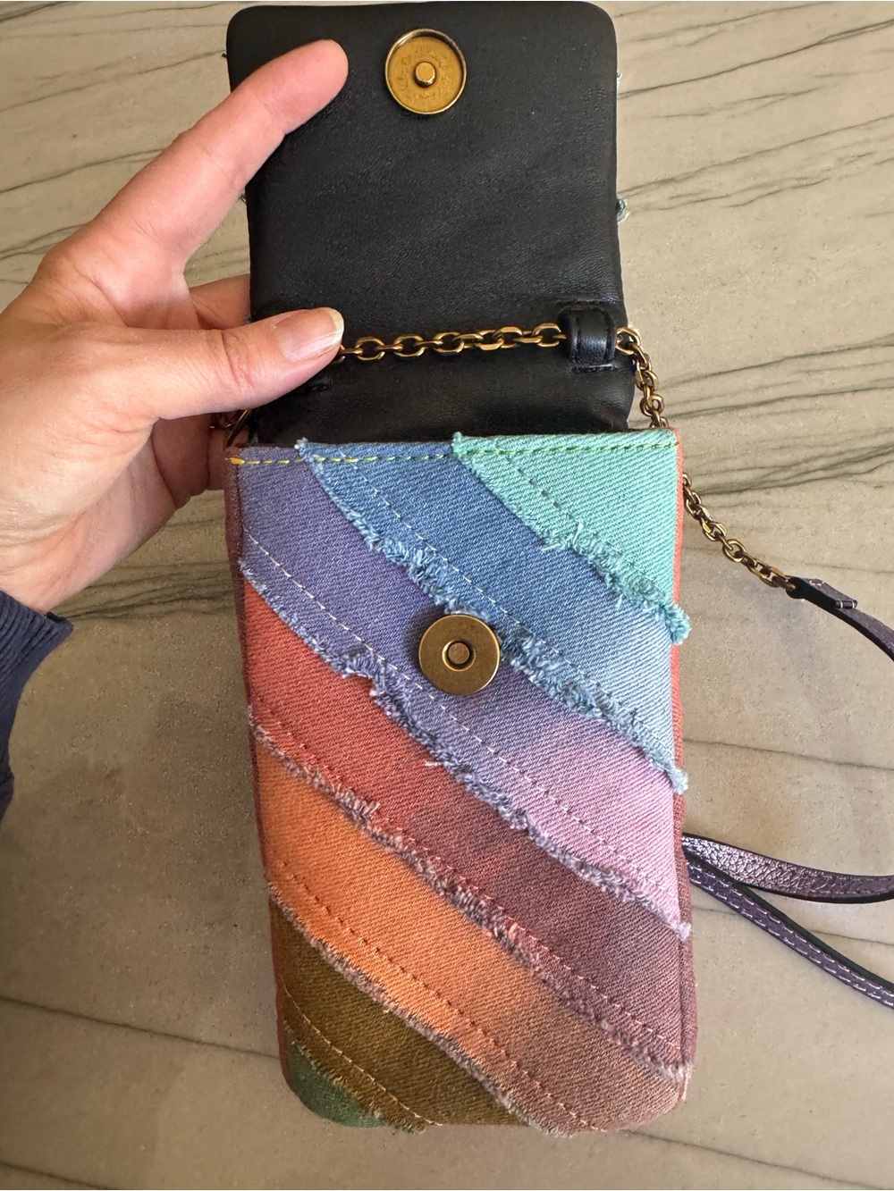 Kurt Geiger Pastel Rainbow Diagonal Stripe Crossbody Bag - Picture 2 of 3
